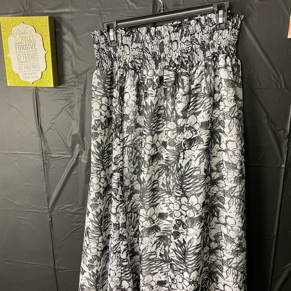 skirt - Picture 7 of 7